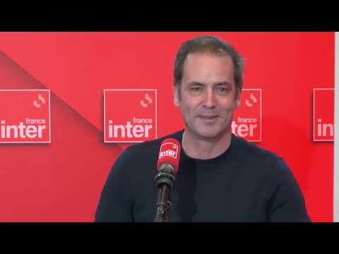 Un instant de poésie suspendu au milieu du bordel – Tanguy Pastureau maltraite l’info