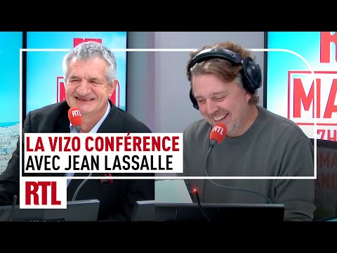 Alex Vizorek face à Jean Lassalle
